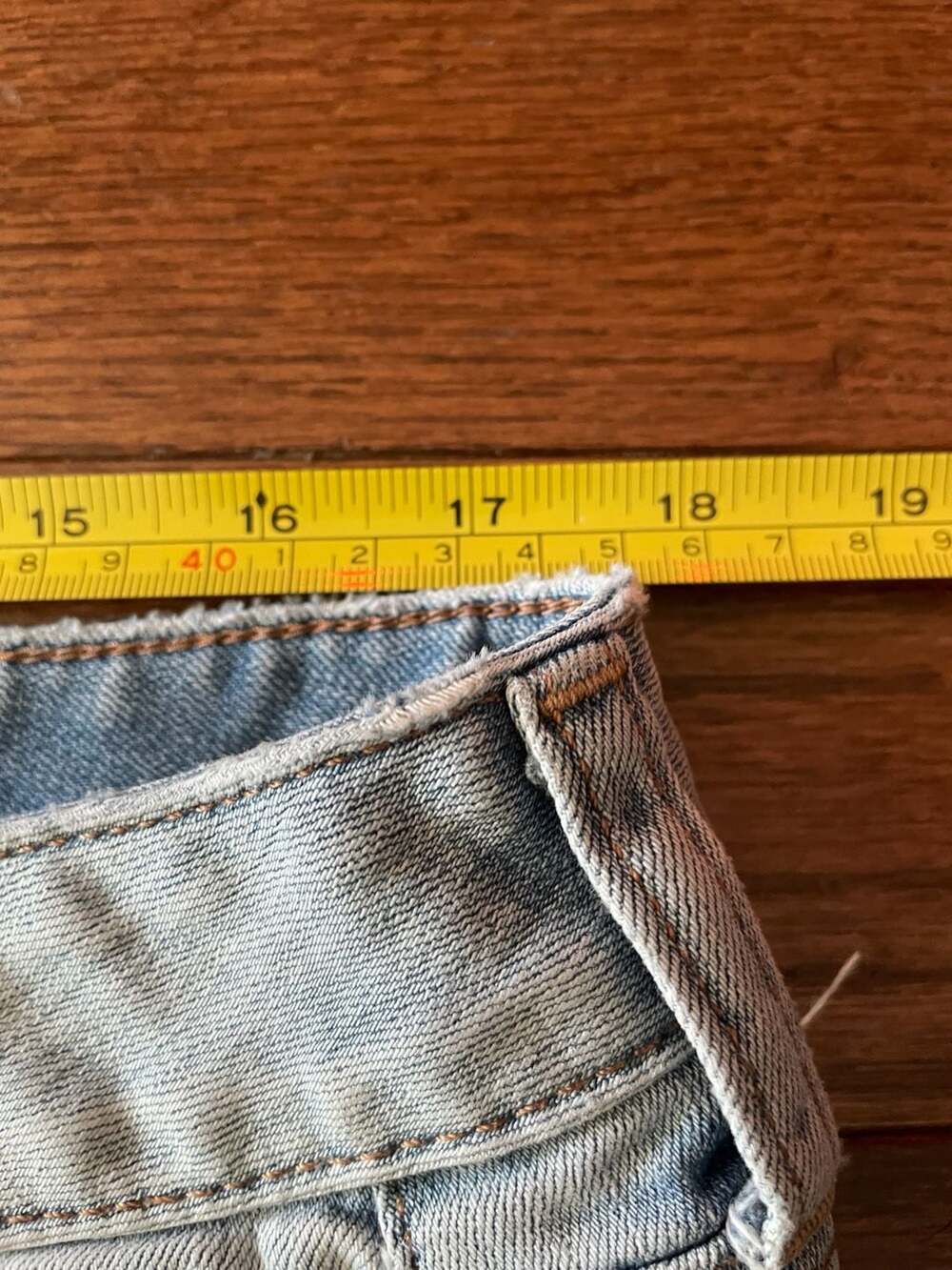 Y2K Express Low Rise Distressed Denim Shorts “Blue Jean Baby” Embroidered Size 6 - Picture 6 of 11